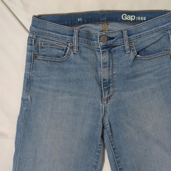 GAP 1969 True Skinny Jeans, Color Light Indigo Size 27 - Picture 3 of 12